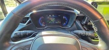 Toyota Corolla XII TS Kombi 2.0 Hybrid Dynamic Force 184KM 2019 Toyota Corolla XII 2.0 Combi Hybryda Komfort + Tech, zdjęcie 9