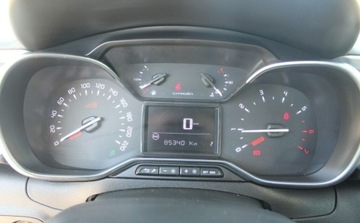 Citroen C3 III Hatchback 1.2 PureTech 82KM 2017 Citroen C3 1.2 Benzyna 82KM, zdjęcie 14