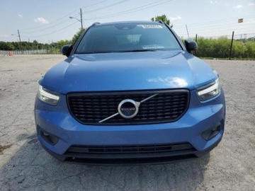 Volvo XC40 2021 Volvo XC 40 2021r, R-Design, 2.0L, 4x4 2.0 Benzyna 248KM, zdjęcie 4