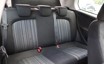 Fiat Punto Punto 2012 Hatchback 3d 1.2 8v 69KM 2012 Fiat Punto KLIMA, Wielofunkcja, Seryjne radio Centralny Zamek, Nawigacja..., zdjęcie 9