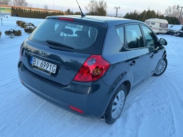 Kia Ceed I 2007 Kia Ceed 1.4 90KM Klima 2x kola 1-reka Gotowy do jazdy 1.4 Benzyna, zdjęcie 1