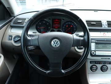 Volkswagen Passat B6 Variant 2.0 TDI-CR DPF 140KM 2008 VW Passat 2.0 TDI, Klima, Klimatronic,ALU, zdjęcie 17