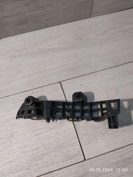 9088. VITARA III VÝZTUHA BLATNÍK LEVÝ PŘEDNÍ 71732-54P0