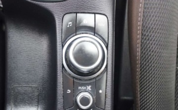Mazda 2 III Hatchback Facelifting 1.5 SKYACTIV-G M Hybrid 90KM 2021 Mazda 2 Bezwypadkowa Serwisowana 1-Wlasciciel Navi Kamera Xenon Asystenci, zdjęcie 27