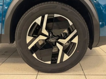 Peugeot 2008 II SUV Facelifting 1.2 Hybrid 110 110KM 2026 Od ręki - Allure e-DCS 1.2 mHEV 110KM / Pakiet Vision, zdjęcie 12