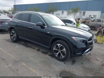 Mercedes GLC C254/X254 2025 Mercedes-Benz GLC 2025 MERCEDES-BENZ GLC 350E 4MATIC 2.0 Hybryda 255KM, zdjęcie 1