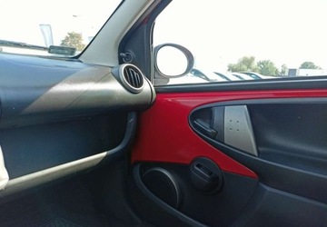 Toyota Aygo I Hatchback 5d Facelifting 1.0 VVT-i 68KM 2014 Toyota Aygo Toyota Aygo Benzyna 68KM, zdjęcie 11