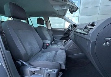 Volkswagen Tiguan II SUV Plug-in 1.4 TSI e-HYBRID 245KM 2022 Volkswagen Tiguan eHybrid Elegance Pakiety, GTE, Masaze, Matrix, ACC, Dig, zdjęcie 18