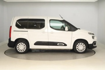 Citroen Berlingo III Osobowy M 1.5 BlueHDi 102KM 2020 Citroen Berlingo 1.5 BlueHDi, Salon Polska, zdjęcie 5