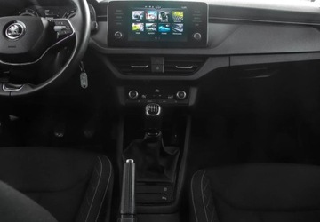 Skoda Scala Hatchback 1.0 TSI 110KM 2021 Skoda Scala 1.0TSI 110KM Ambition, Kierownica Multifunkcyjna, Autoalarm, zdjęcie 14