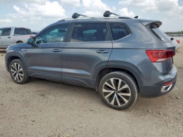 Volkswagen 2022 Volkswagen Inny TAOS SE, 2022r., 1.5L 1.5 Benzyna 158KM, zdjęcie 2