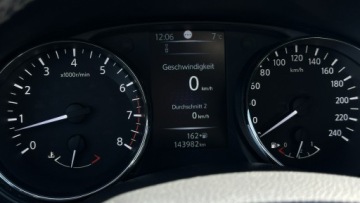 Nissan Qashqai II Crossover 1.6 DIG-T 163KM 2015 Nissan Qashqai Benzyna Moc 163KM Zarejestrowany, zdjęcie 27