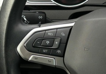 Volkswagen Passat B8 Variant Facelifting 2.0 TDI SCR 150KM 2022 Volkswagen Passat Variant Business Pakiety, FV 23, ACC, Asystenci, Czujni, zdjęcie 20