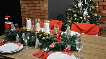 Искусственная ЕЛКА 200см ПОДСТАВКА с шишками