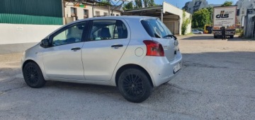 Toyota Yaris II Hatchback 5d 1.4 D-4D 90KM 2007 TOYOTA YARIS 1.4 D-4D 90 KM, zdjęcie 5