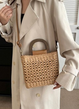 СУМКА НА РУЧКУ И НА ПЛЕЧО С ДЛИННЫМ РЕМЕНЕМ, ЗАКРЫТАЯ, ТЕМНО-БЕЖЕВЫЙ