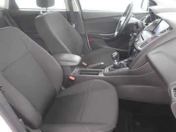 Ford Focus III Hatchback 5d facelifting 1.5 TDCi 95KM 2015 Ford Focus 1.5 TDCi, Salon Polska, Serwis ASO, zdjęcie 8