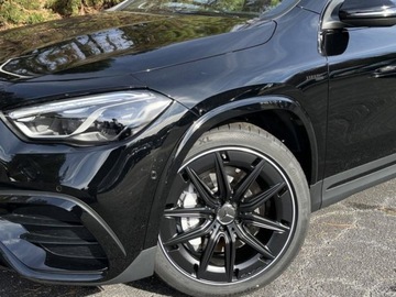 Mercedes GLA II Off-roader AMG Facelifting 2.0 35 306KM 2025 MERCEDES-BENZ GLA AMG 35 4-Matic Suv 2.0 (306KM) 2025, zdjęcie 3