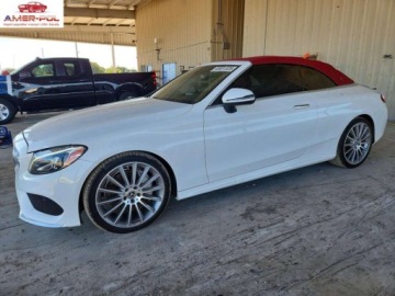Mercedes Klasa C W205 2018 Mercedes-Benz Klasa C 300 2018 2.0 Benzyna 241KM