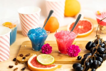 POJEMNIK na deser GÓRA FALISTA WAVES 25 sztuk PRZYSTAWKI PRZEKĄSKI