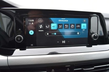 Volkswagen Golf VIII Variant 2.0 TDI 150KM 2022 Volkswagen Golf SalonPL TDI 150KM DSG Pakiety SideAssist Czujniki ACC ALU, zdjęcie 21