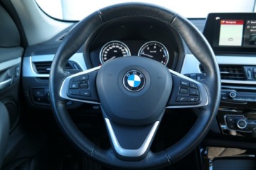 BMW X1 F48 Crossover Facelifting 2.0 18d 150KM 2022 BMW X1 BMW X1 xDrive18d xLine Adaptive LED HeadUp, zdjęcie 16