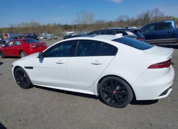 Jaguar XE 2020 Jaguar XE 2020, 2.0L, 4x4, R-DYNAMIC S, od ubezpieczalni, zdjęcie 4