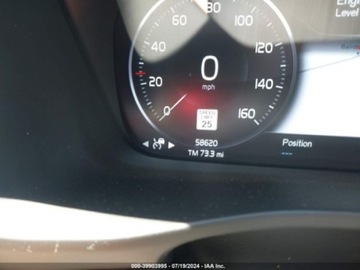 Volvo XC40 Crossover 2.0 T5 247KM 2019 Volvo XC 40 2019 Volvo XC40 T5 AWD Momentum 2.0 Benzyna 248KM, zdjęcie 7