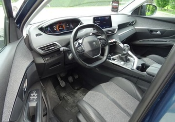 Peugeot 5008 II Crossover 1.2 PureTech 130KM 2017 Peugeot 5008 Bezwypadkowy Serwisowany 1-Wlasciciel Navi Kamera Blis 7-Osob, zdjęcie 6