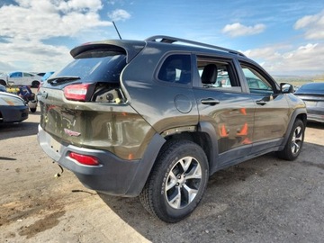 Jeep Cherokee V Terenowy 3.2 V6 272KM 2015 Jeep Cherokee Trailhawk 2015 3.2l 3.2 Benzyna 271KM, zdjęcie 3