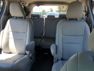 Toyota Sienna III 2019 Toyota Sienna TOYOTA SIENNA XLE PREMIUM 7-PASSENGER 3.5 Benzyna 278KM, zdjęcie 8