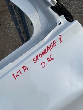 DVEŘE LEVÉ ZADNÍ KIA SPORTAGE 5 V LEVÝ