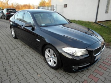 BMW Seria 5 F10-F11 Limuzyna 520d 184KM 2013 BMW Seria 5 Xenon Skora Navi Profesjonal Dociagi Head-Up 2.0 Diesel 184KM, zdjęcie 10