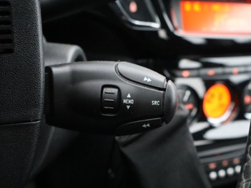 Citroen C3 II Hatchback facelifting 1.2 VTi 82KM 2014 Citroen C3 1.2 VTi, Salon Polska, Klima, zdjęcie 12