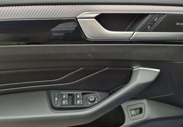 Volkswagen Arteon Fastback Facelifting 2.0 TDI 200KM 2023 Volkswagen Arteon Shooting Brake R-Line 2.0TDI 200KM DSG Kamera360 ACC Hak, zdjęcie 13