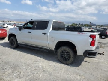 Chevrolet Silverado II 2021 Chevrolet Silverado K1500 Lt Trail Boss 2021 5.3 Benzyna 355KM, zdjęcie 1