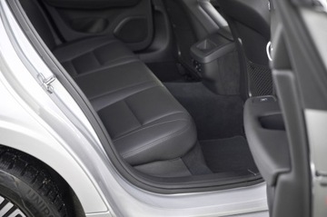 Volvo S60 II Sedan Facelifting 2.0 T4 DRIVE-E 190KM 2019 INSCRIPTION__ KAMERY 360__PANORAMA__HARMAN KARDON, zdjęcie 25