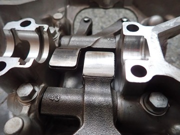 Крышка ГБЦ Задние рычаги Распредвалы Толкатели Kawasaki KFX 700