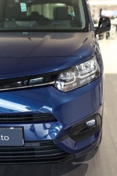 Toyota 2023 Toyota Proace City Verso City Verso Long 1.5 D-4D Family Aut. 1.5 Diesel, zdjęcie 10