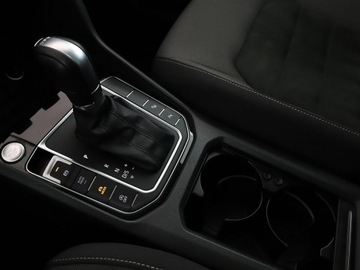 Volkswagen Golf Sportsvan Sportsvan Facelifting 1.5 TSI ACT 150KM 2019 Volkswagen Golf Sportsvan Highline automat, zdjęcie 31