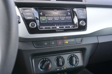 Skoda Fabia III Hatchback Facelifting 1.0 MPI 60KM 2021 Skoda Fabia Fabia, Hatchback, LPG, 60KM, Klima, Salon Polska, bezwypadek,, zdjęcie 12