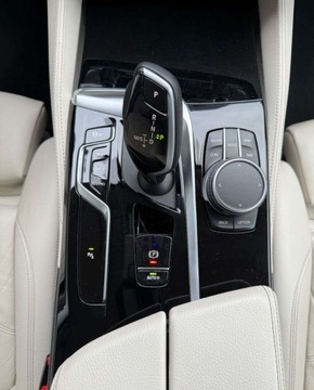 BMW Seria 5 G30-G31 Touring Facelifting 2.0 520d 190KM 2021 BMW Seria 5 520d Luxury Line KAMERA AMBIENTE serwisowany Bezwypadkowy, zdjęcie 26