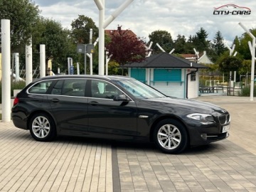 BMW Seria 5 F10-F11 Touring 520d 184KM 2012 BMW Seria 5 2012r. Automat 184KM 2.0 Diesel 184KM, zdjęcie 9