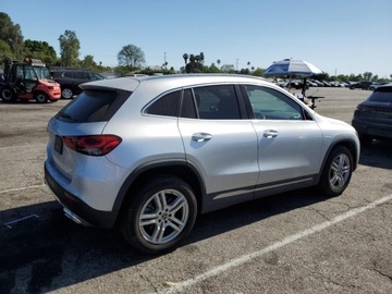 Mercedes GLA II 2021 Mercedes-Benz GLA 250 2021 2.0l 2.0 Benzyna 221KM, zdjęcie 3