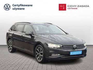 Volkswagen Passat B8 Variant Facelifting 1.5 TSI EVO 150KM 2023 Volkswagen Passat reflektory LED kamera nawigacja tempomat aktywny FV, zdjęcie 6