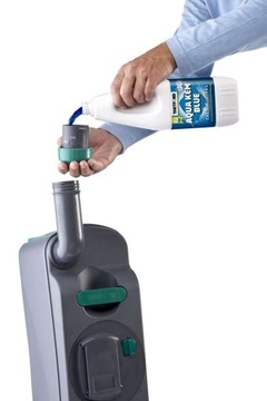 Жидкий портативный туалет Aqua Kem Blue 2 Thetford