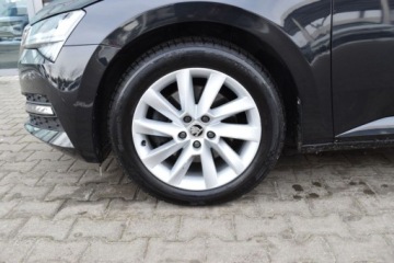 Skoda Superb III Liftback Facelifting 2.0 TDI SCR 200KM 2022 Skoda Superb SalonPL 2.0TDI 200KM DSG Ambition Czujniki El.Bagaznik Smartl, zdjęcie 35