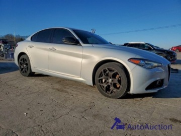 Alfa Romeo Giulia II Sedan Facelifting 2.0 Turbo 280KM 2021 Alfa Romeo Giulia 2021 ALFA ROMEO GIULIA SPORT 2.0 Benzyna 280KM