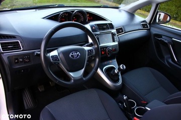 Toyota Verso Minivan Facelifting 1.6 D-4D 112KM 2015 Toyota Verso Toyota Verso 1.6 D-4D 7-Sitzer StartStop Skyview Edition 1.6, zdjęcie 24