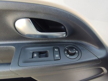Volkswagen up! Hatchback 5d 1.0 MPI 60KM 2014 Volkswagen Up! Serwis ASO Iwł. bogata opcja, zdjęcie 13